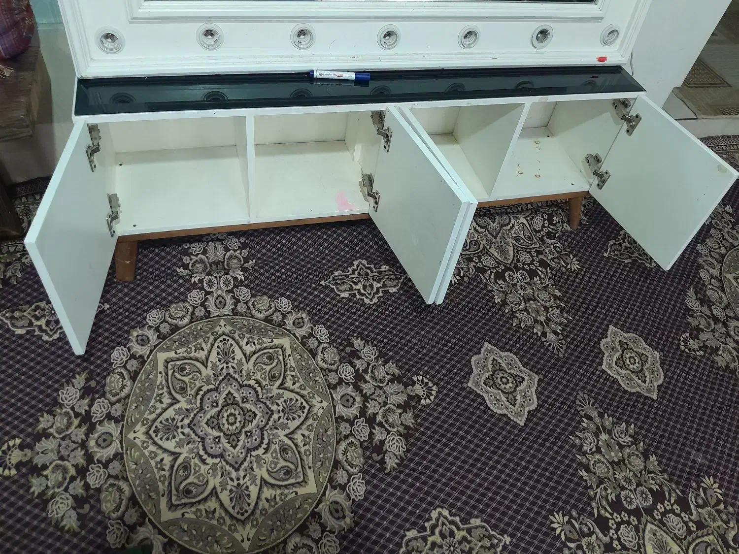 اینه چراغ دار با کنسول|آینه|شهریار, رضی آباد بالا|دیوار