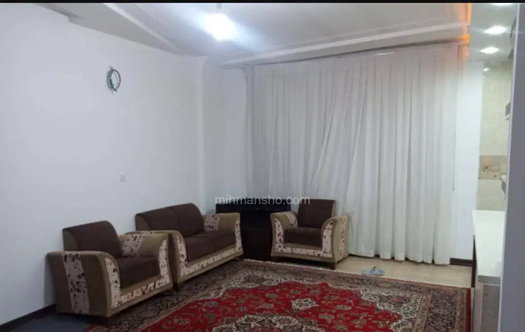 خانه مبله دوخوابه|اجارهٔ کوتاهمدت آپارتمان و سوئیت|شیراز, دباغ خانه|دیوار