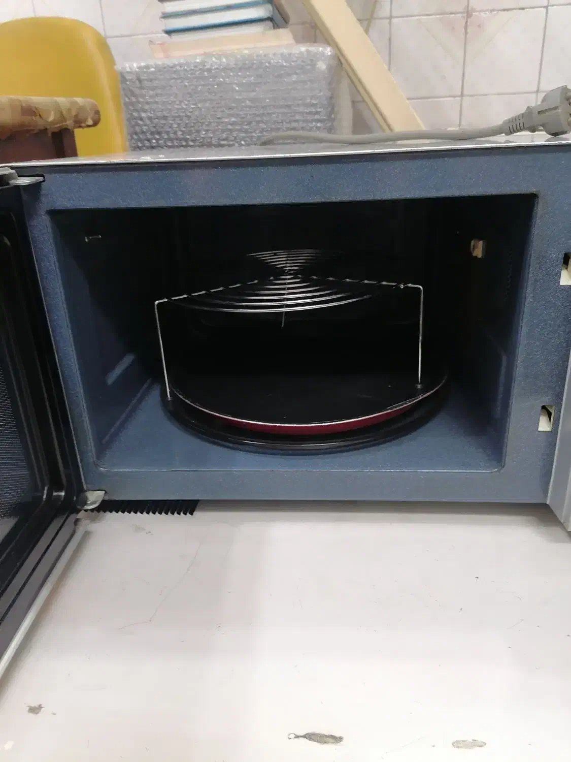 ماکروویو سامسونگ|اجاق گاز و لوازم برقی پخت‌وپز|رشت, چمارسرا|دیوار