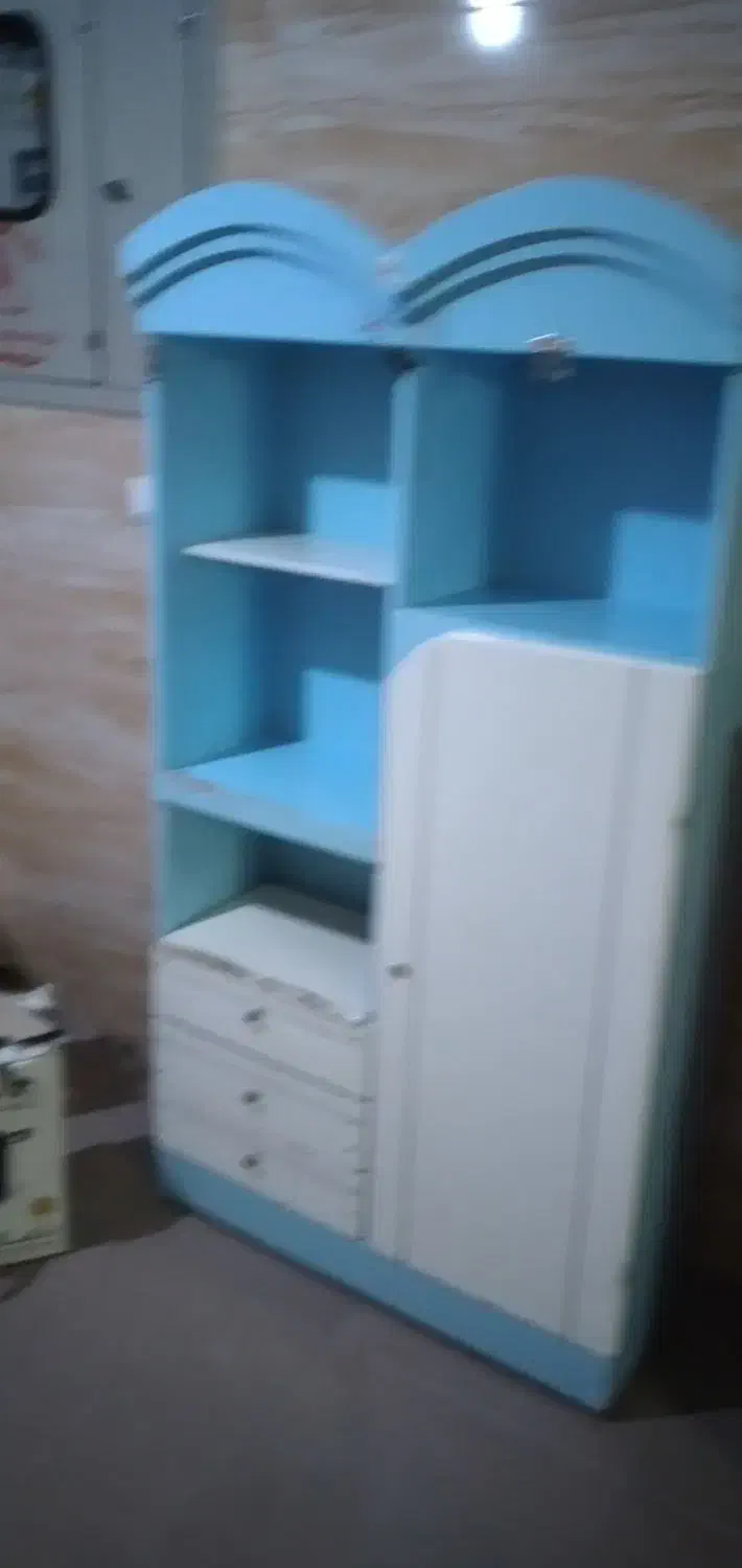 تعدادی کمد|جاکفشی، کمد، دراور|شهرکرد, |دیوار