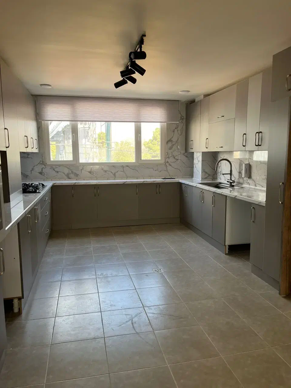 120متر ، دوخواب ، خوش نقشه ،در معالی آباد|اجارهٔ آپارتمان|شیراز, معالیآباد|دیوار