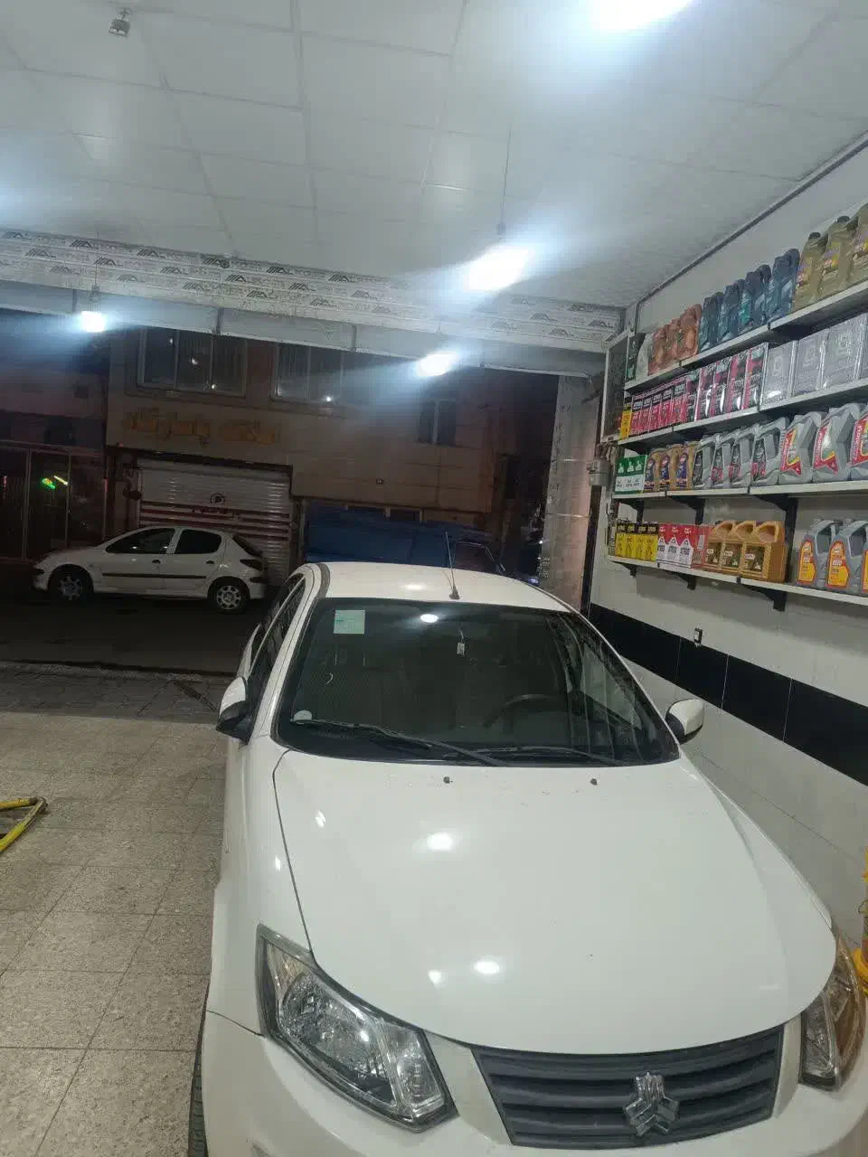 ساینا|خودرو سواری و وانت|مشهد, رده|دیوار