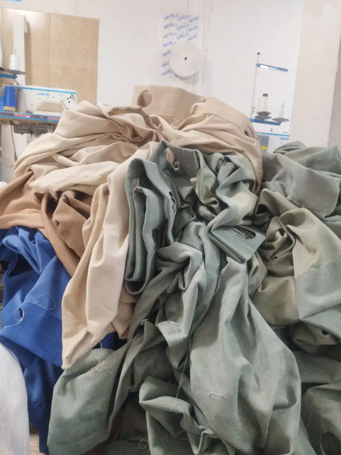 خیاط ماهر پرده|استخدام صنعتی، فنی، مهندسی|تهران, عبدل‌آباد|دیوار