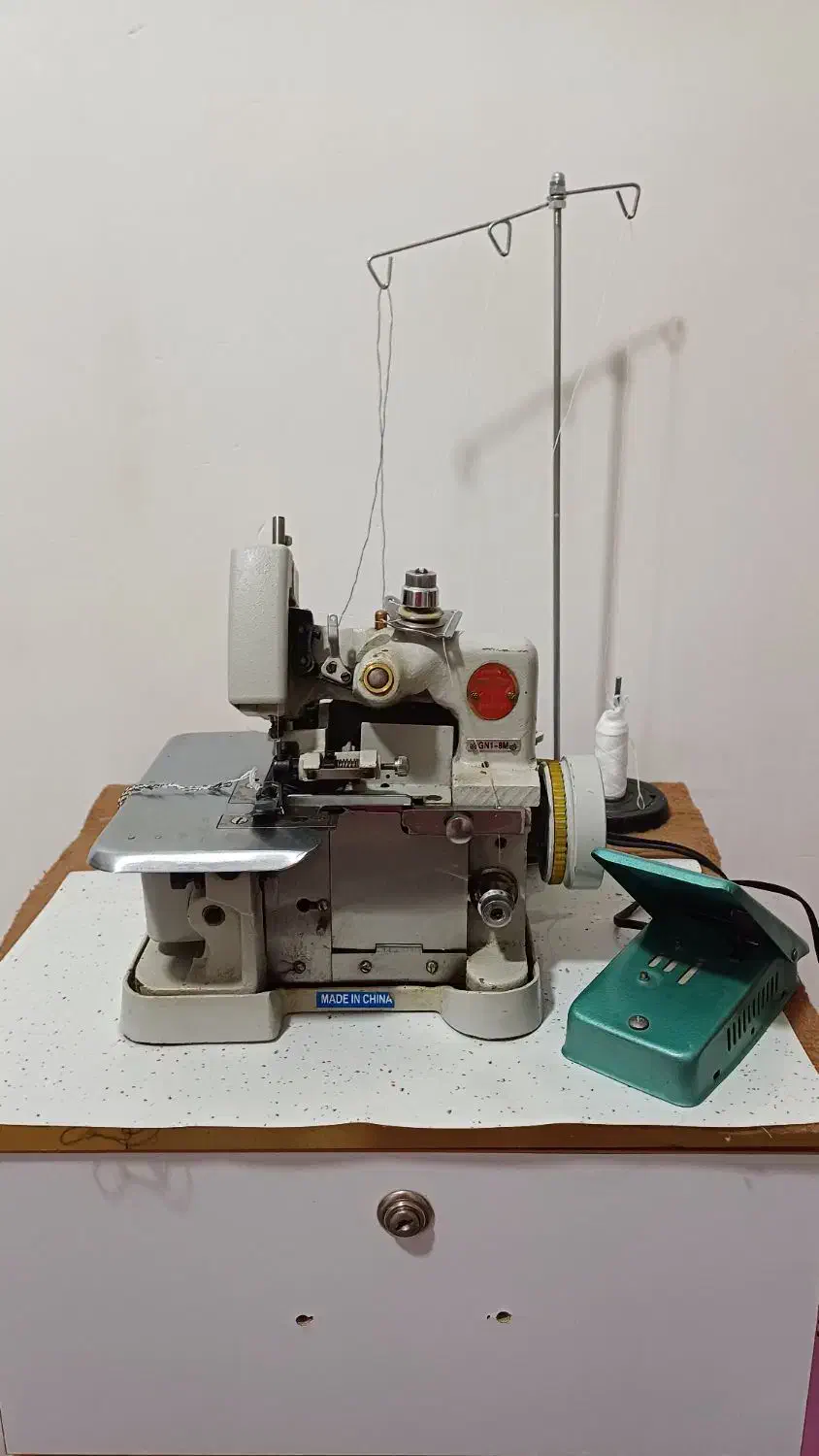 سردوز ۳ نخ سفید|چرخ خیاطی و ریسندگی|محمدشهر, جعفرآباد|دیوار