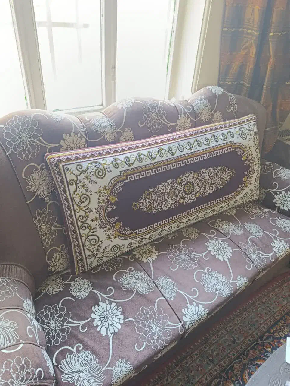 پشتی درجه یک|پشتی|دماوند, گیلاوند|دیوار