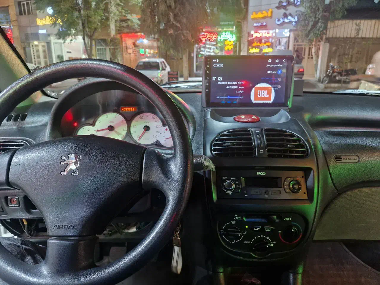 مانیتور فابریکی اندرودی خودروهای ماشین تصویری|قطعات یدکی و لوازم جانبی|قم, کیوانفر|دیوار