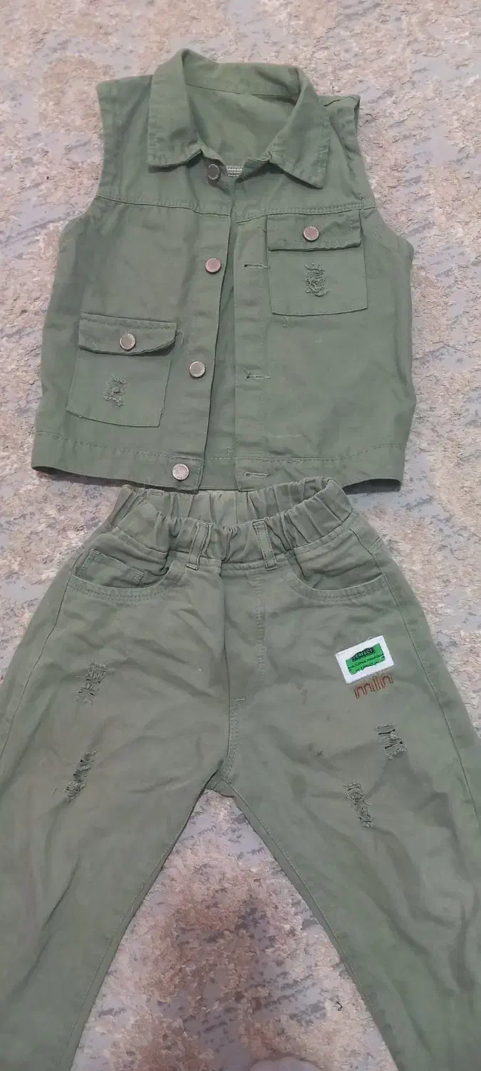 جلیقه جلیغه شلوار برلی ۵تا۷ سال شیک|لباس|مشهد, شهرک شهید باهنر|دیوار