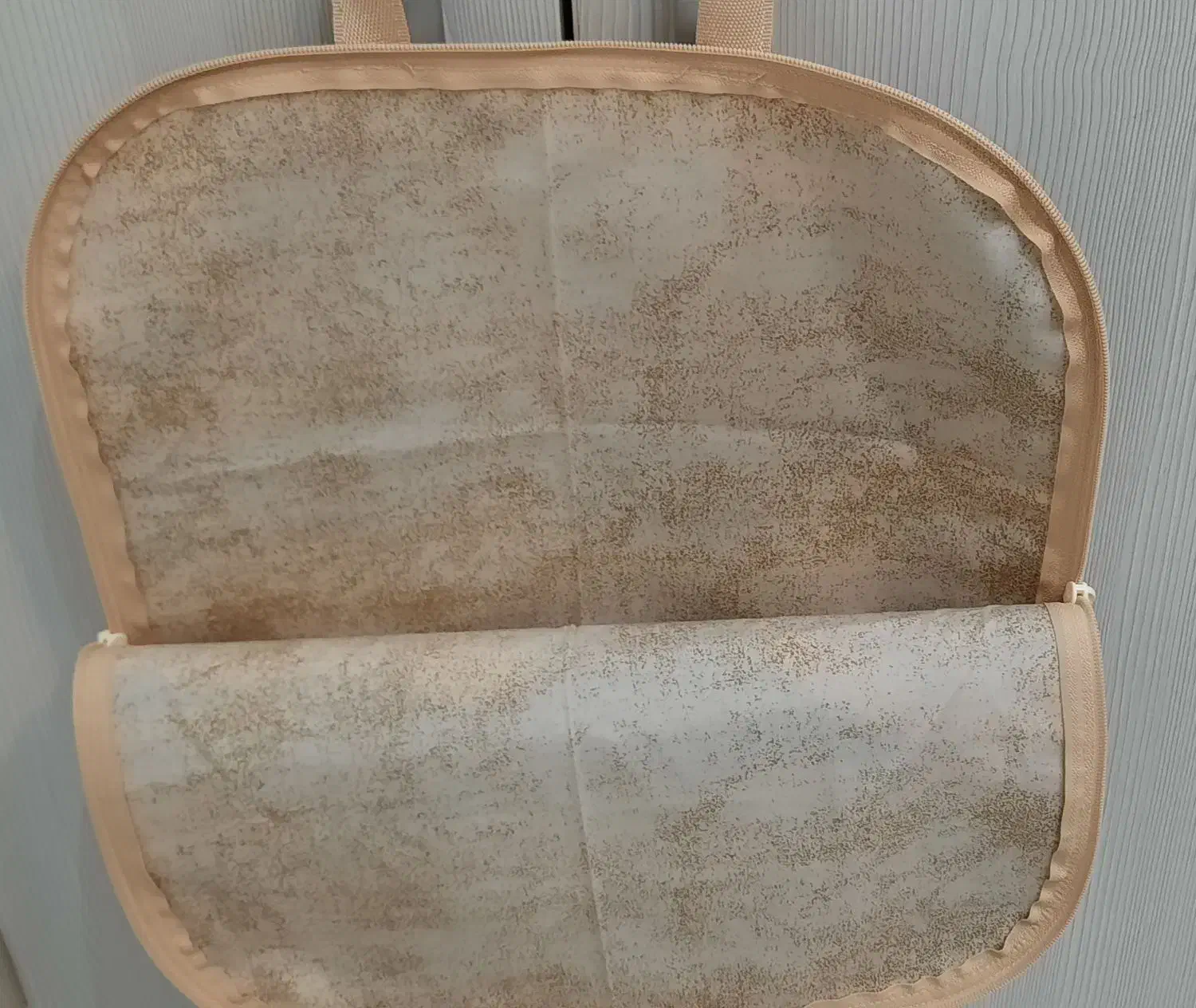 ساک نان برزنتی|کیف، کفش، کمربند|رشت, لاکان شهر|دیوار