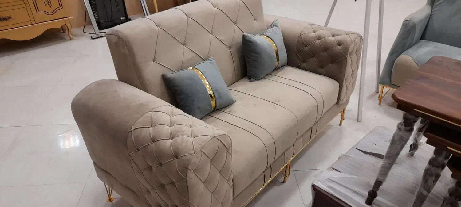 فروش مبل کلاسیک وراحتی|مبلمان خانگی و میز عسلی|اسفراین, |دیوار