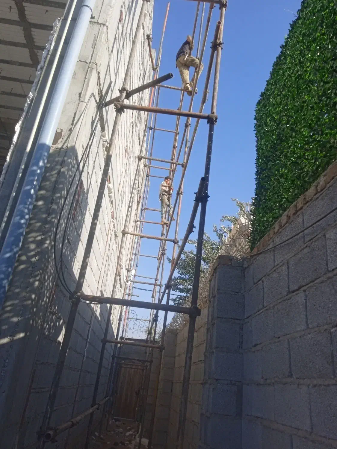 داربست بابا طاهر|خدمات پیشه و مهارت|نظرآباد, رسالت|دیوار