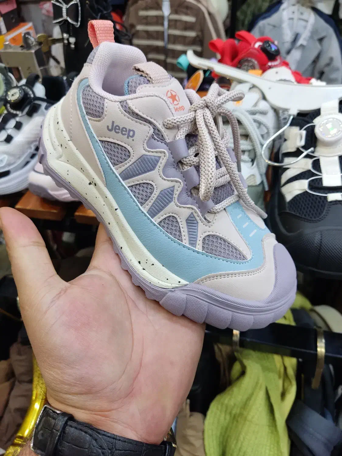 کفش. کتونی اورجینال برند جیپ|کیف، کفش، کمربند|بانه, |دیوار