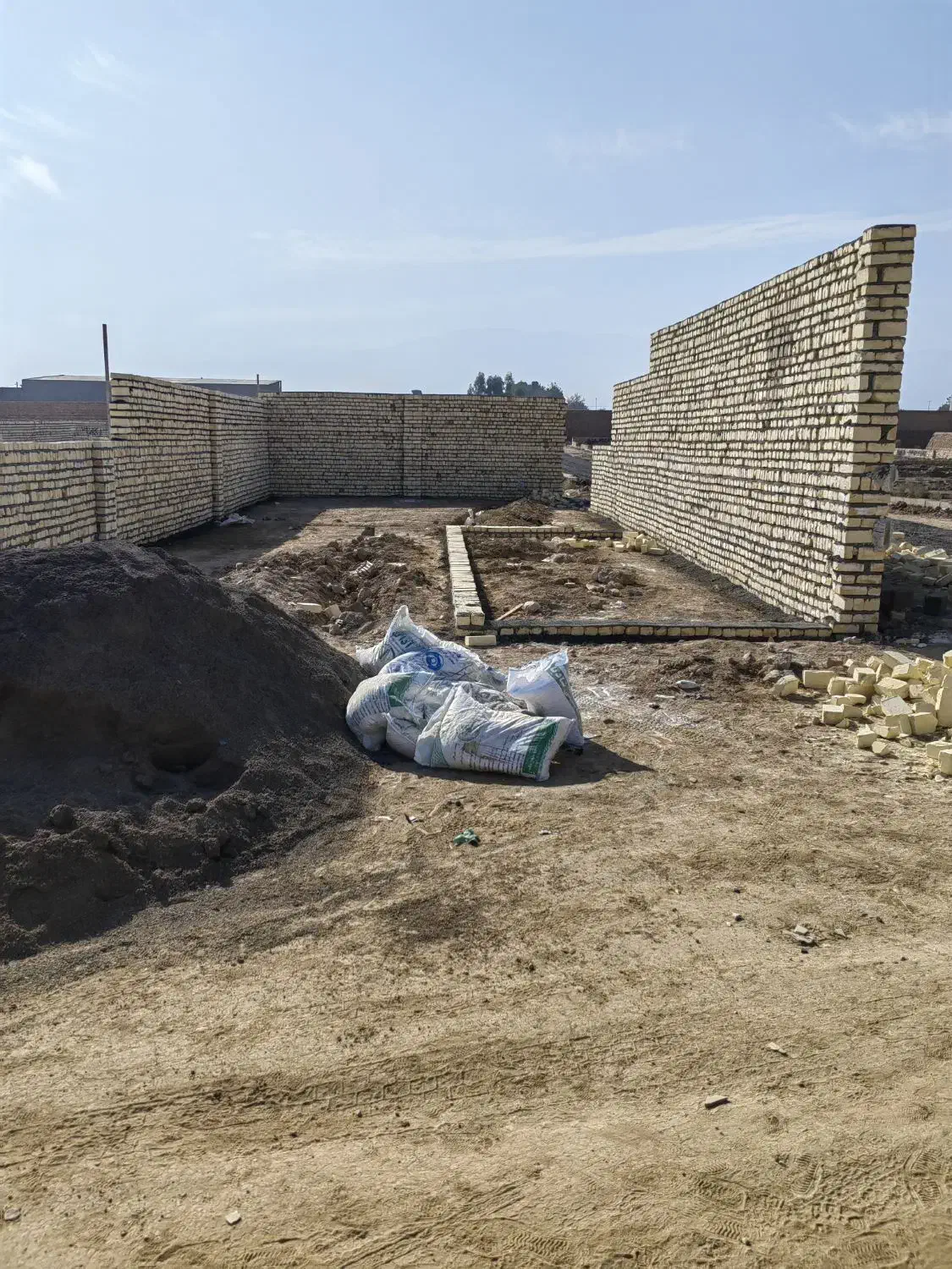 زمین چکی باسند|فروش زمین و ملک کلنگی|کاشان, شهرک صنعتی راوند|دیوار