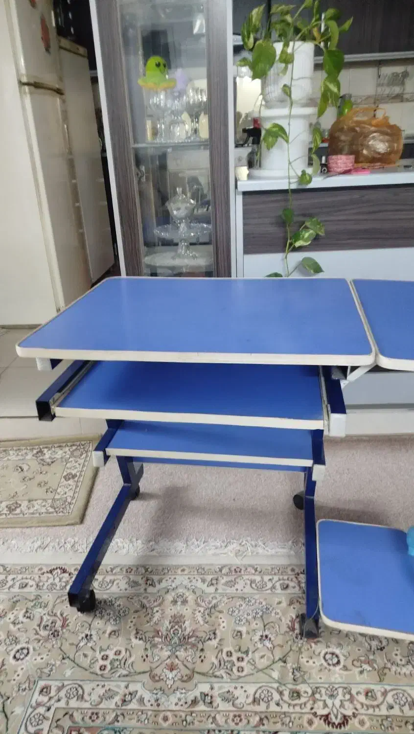 میز کاپیوتر در حد|میز تحریر و کامپیوتر|نیشابور, شهرک اندیشه|دیوار