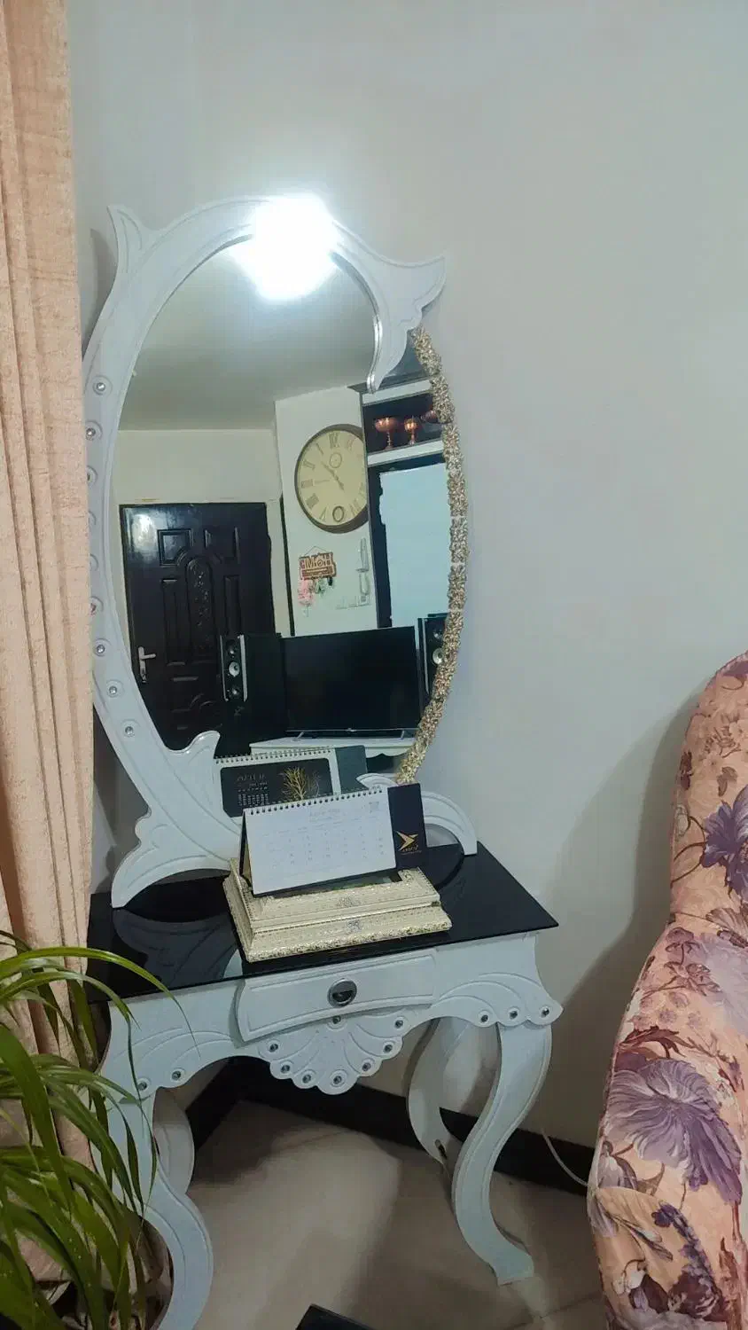 بوفه وکنسول آیینه|بوفه، ویترین، کنسول|مبارکه, |دیوار