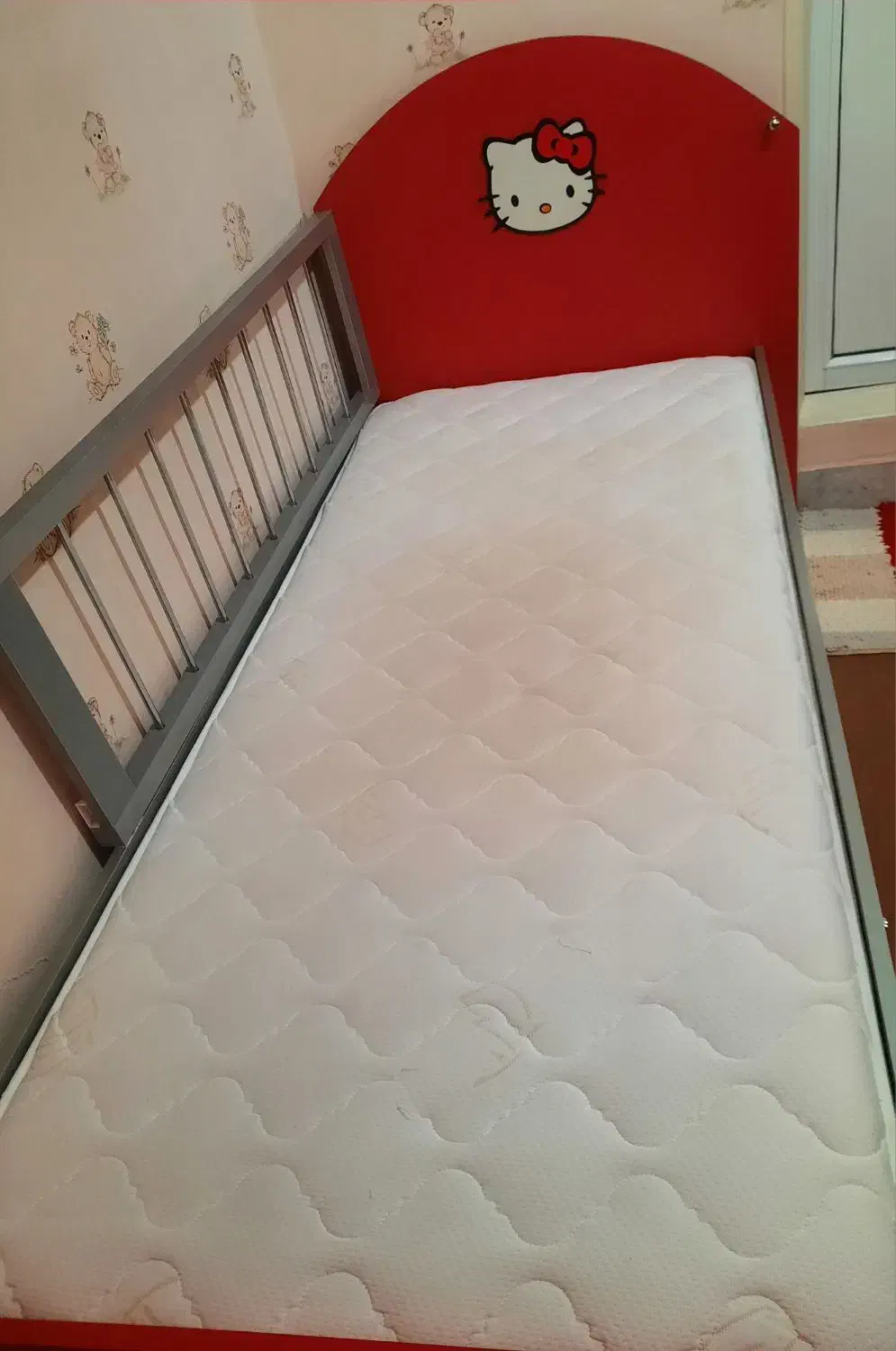 تخت،کمد،ویترین،فرش،پرده|تخت و سرویس خواب|قزوین, |دیوار