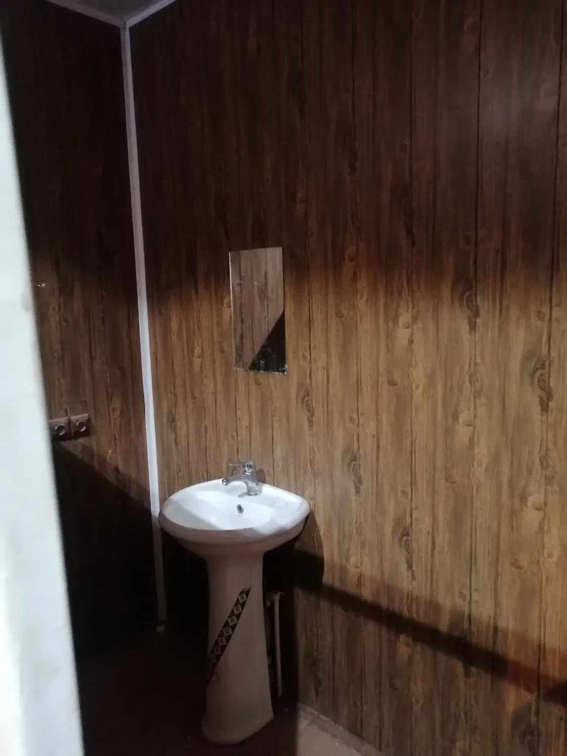 اجاره مغازه 32 متری بیست متری دانشجو|اجارهٔ مغازه و غرفه|کرمان, |دیوار