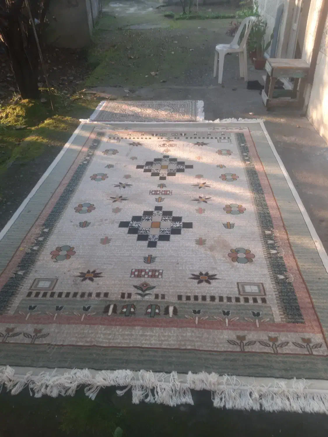 قالی ۶ متری وقالیچه ماشینی|فرش|آستانه اشرفیه, |دیوار