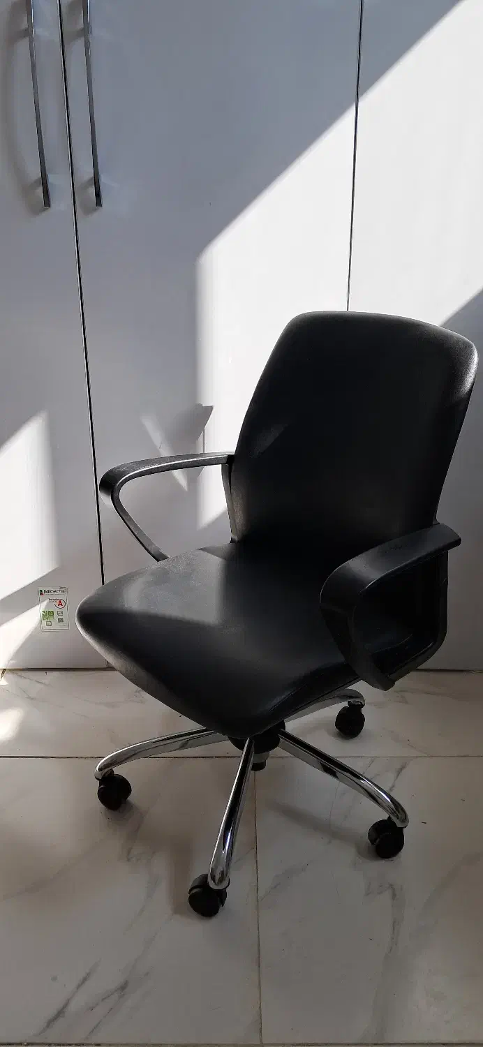 فروش صندلی  اداری مارک نیلپر|دفتر کار|بهبهان, |دیوار