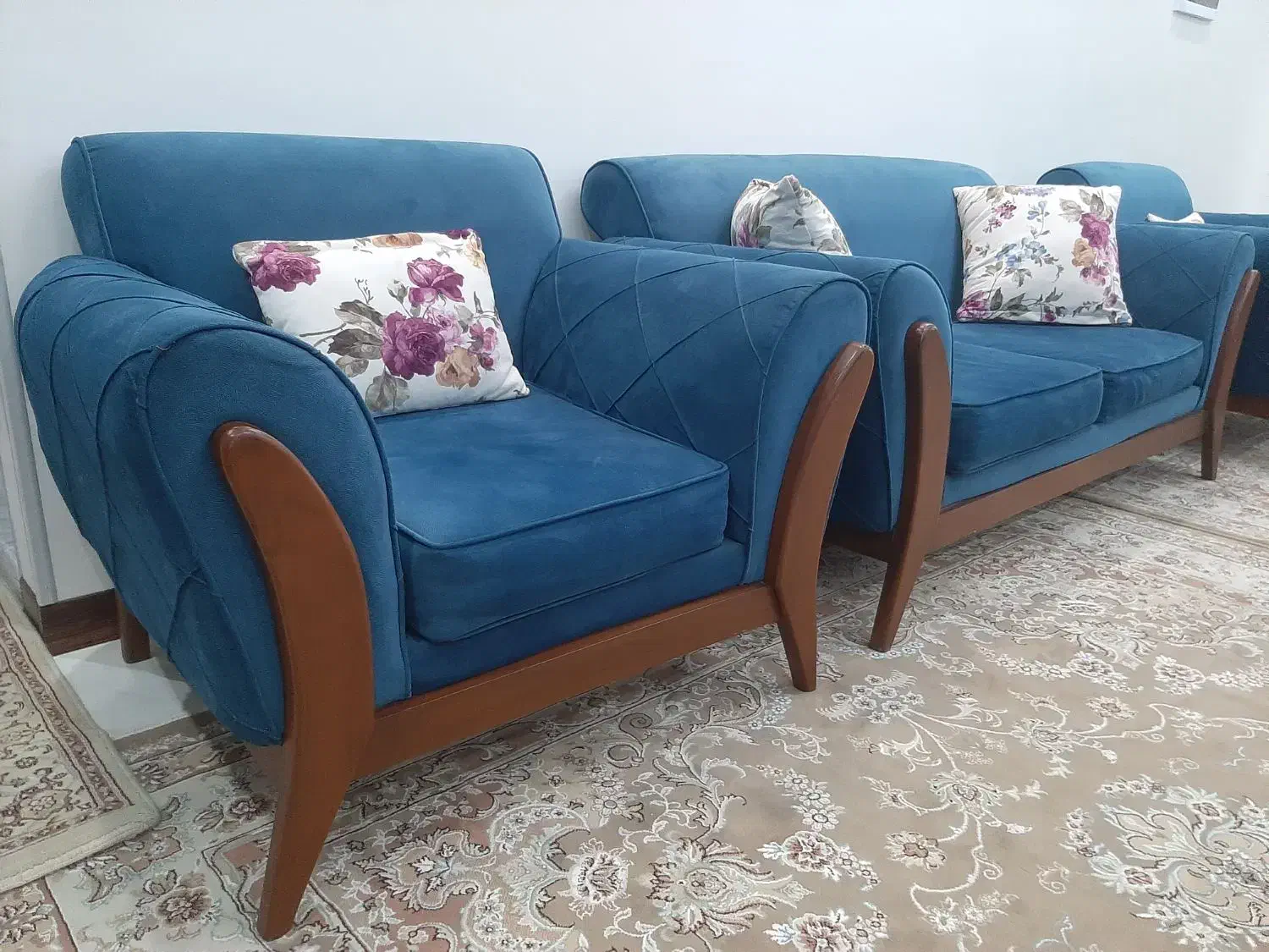 مبلمان کلاسیک|مبلمان خانگی و میز عسلی|تهران, تختی|دیوار