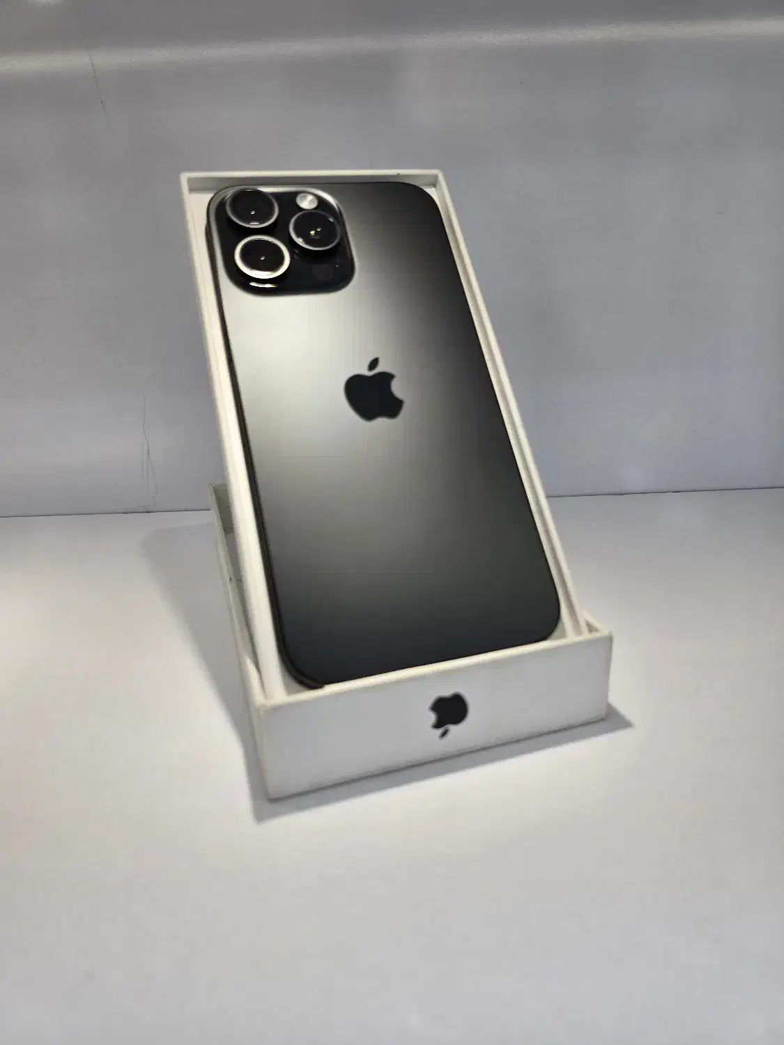 16pro max|موبایل|اصفهان, گلزار|دیوار