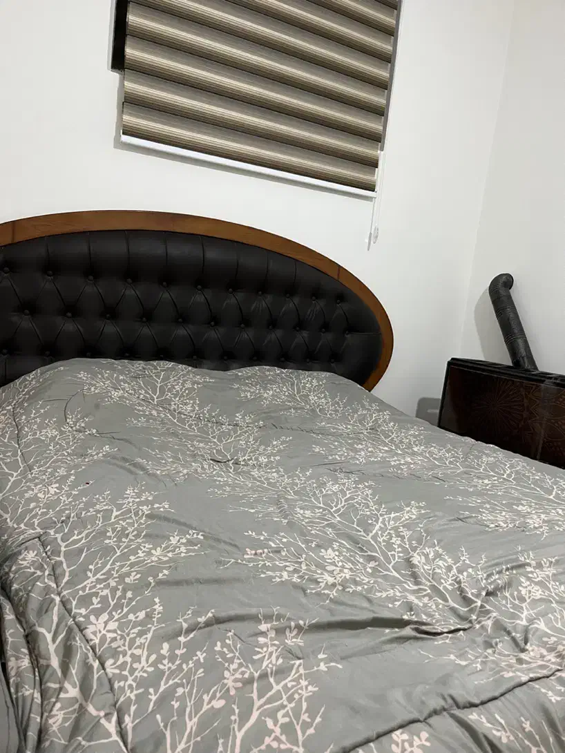 تخت دونفره مدرن با خوشخواب|تخت و سرویس خواب|مشهد, جانباز|دیوار