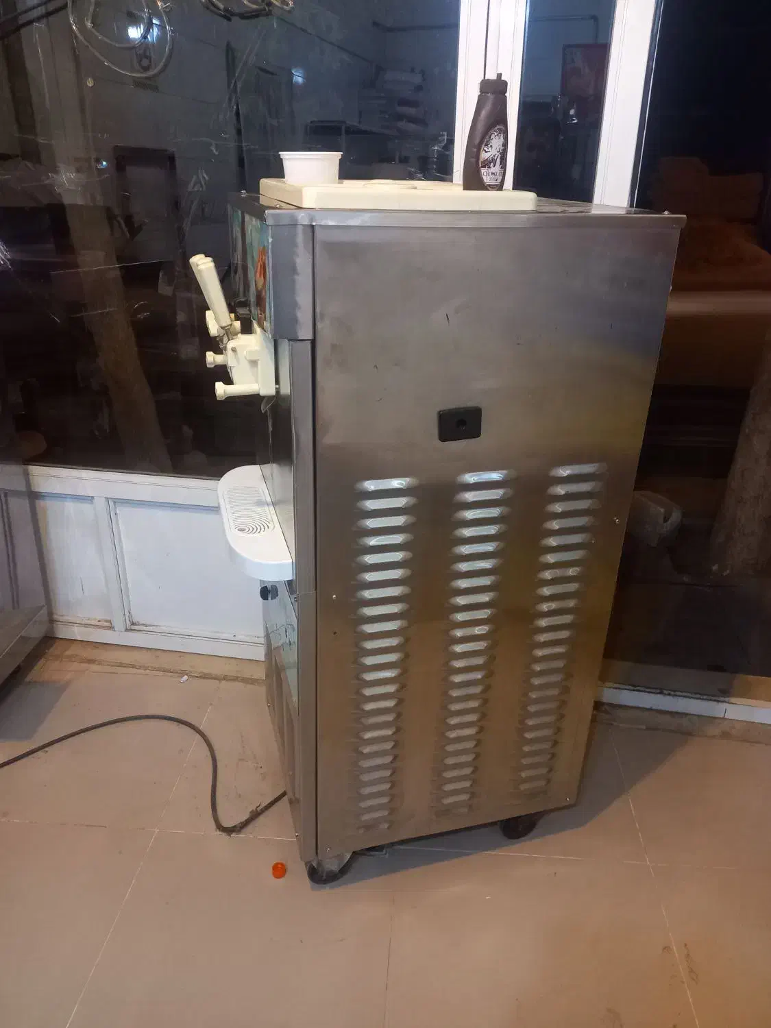 دستگاه بستنی نیکنام|کافیشاپ و رستوران|خوی, |دیوار