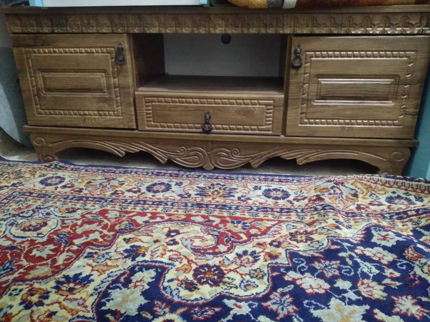 میز تلویزیون خیلی خیلی سالم بدون خط خش بهترین قیمت|میز تلویزیون|پیشوا, |دیوار