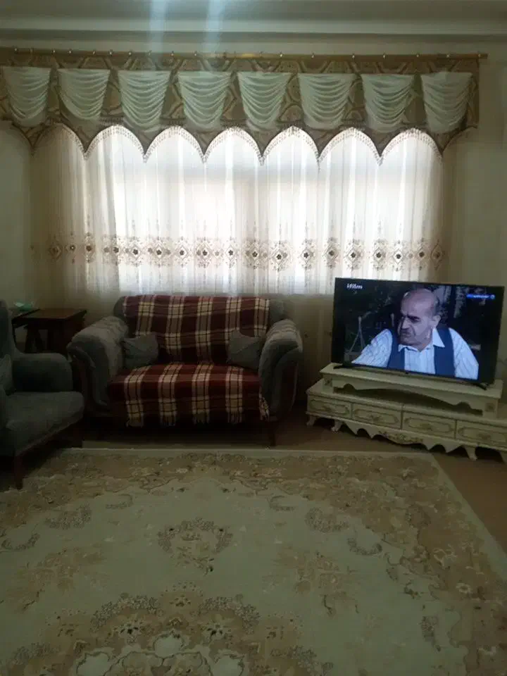 پرده ۳در ۳|پرده، رانر، رومیزی|دره شهر, |دیوار