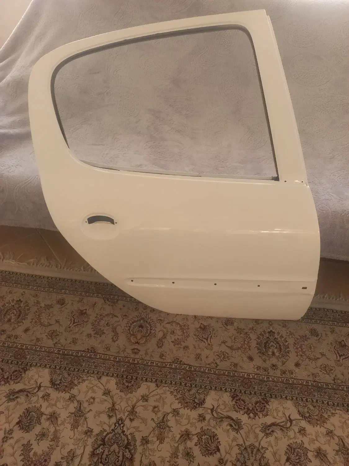 در عقب پژو ۲۰۶ فابریک|قطعات یدکی و لوازم جانبی|مرودشت, پشت سایپا‎|دیوار