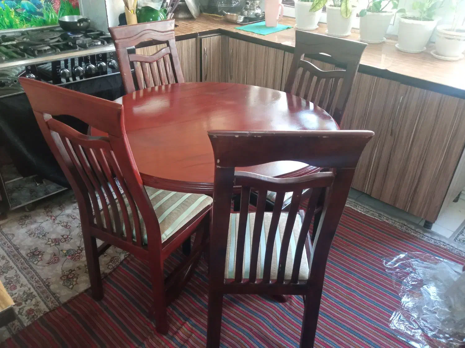 غذا خوری|میز و صندلی غذاخوری|گلستان (تهران), |دیوار