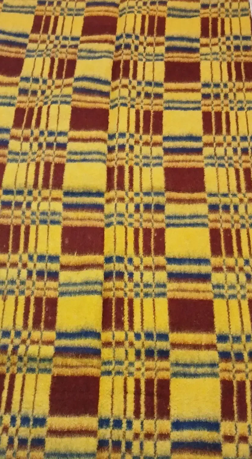 پتو|رختخواب، بالش، پتو|اصفهان, باغ فدک|دیوار