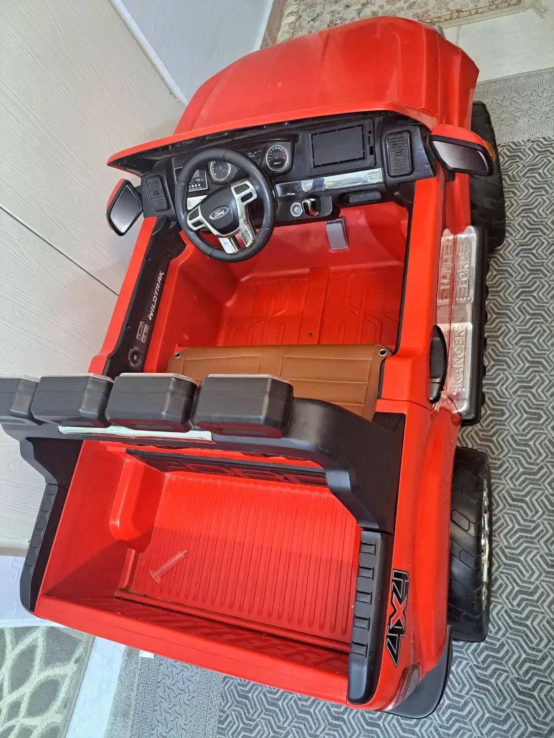 ماشین شارژی|اسباببازی|باقرشهر, |دیوار