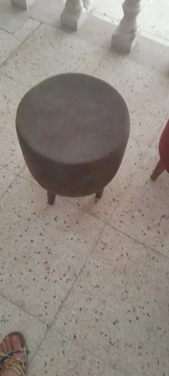 پاف۴عدد|صندلی و نیمکت|قزوین, |دیوار