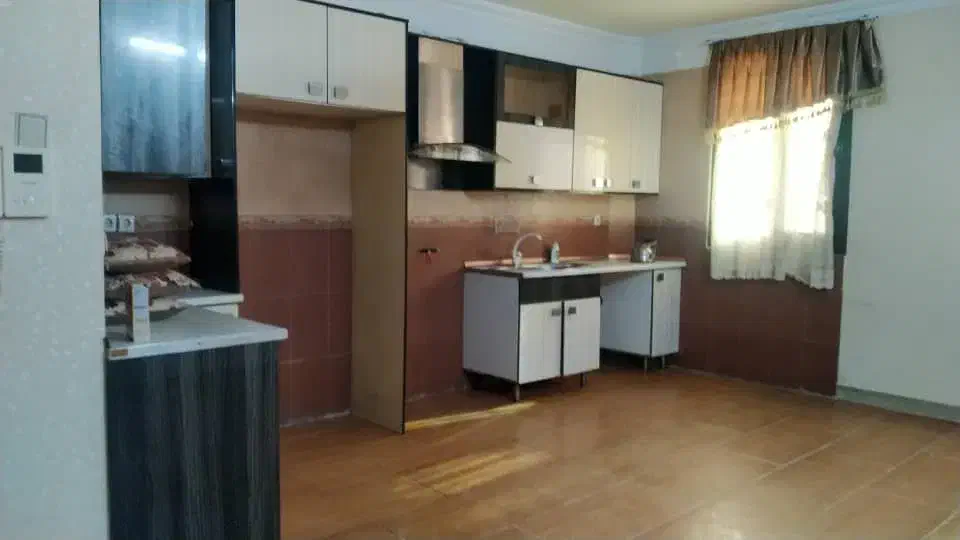 ۵۰ متر/پارکینگ دار/تکواحدی نزدیک مترو