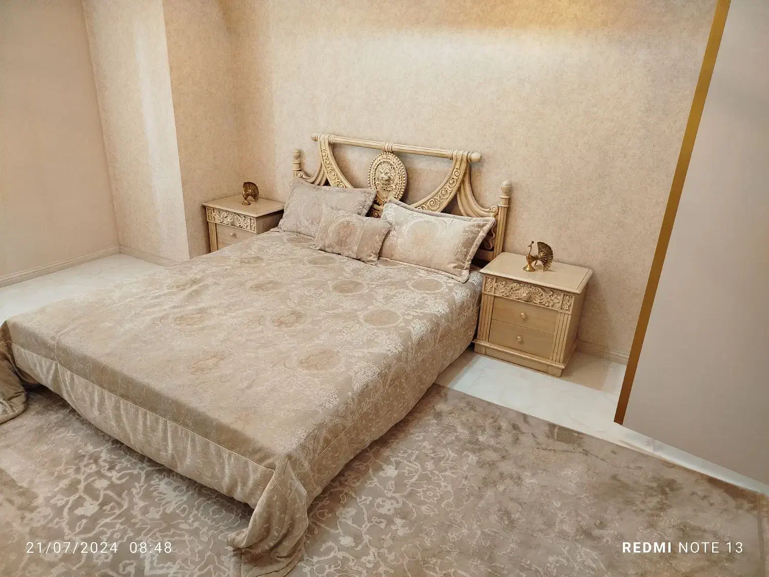 تخت دونفره تمام چوب|تخت و سرویس خواب|سبزوار, مدرس|دیوار