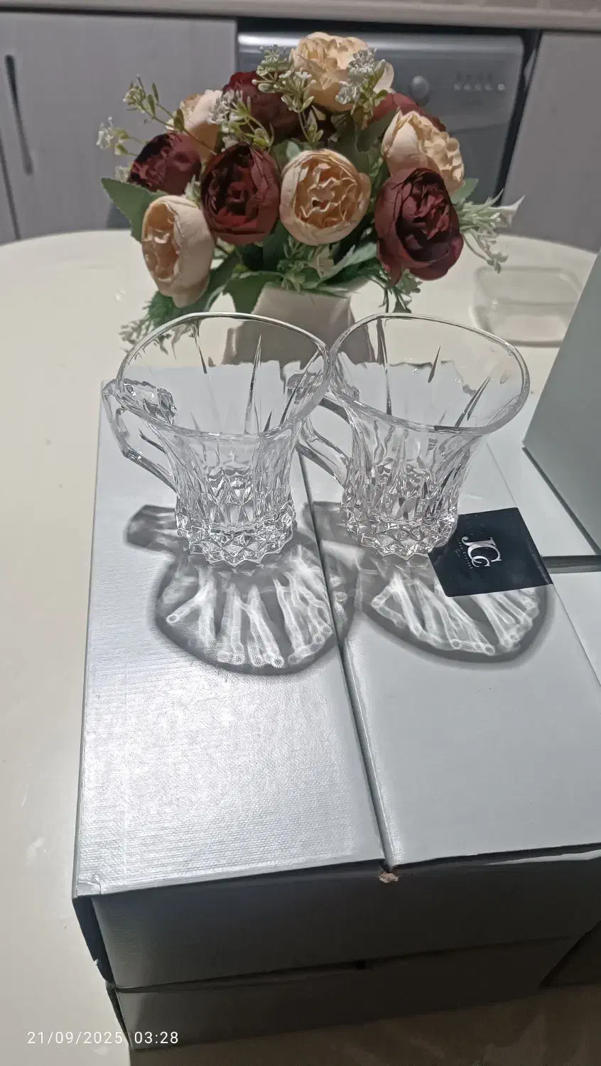 فنجون در حد نو  دارای کارتن|ظروف سرو و پذیرایی|قم, کلهری|دیوار