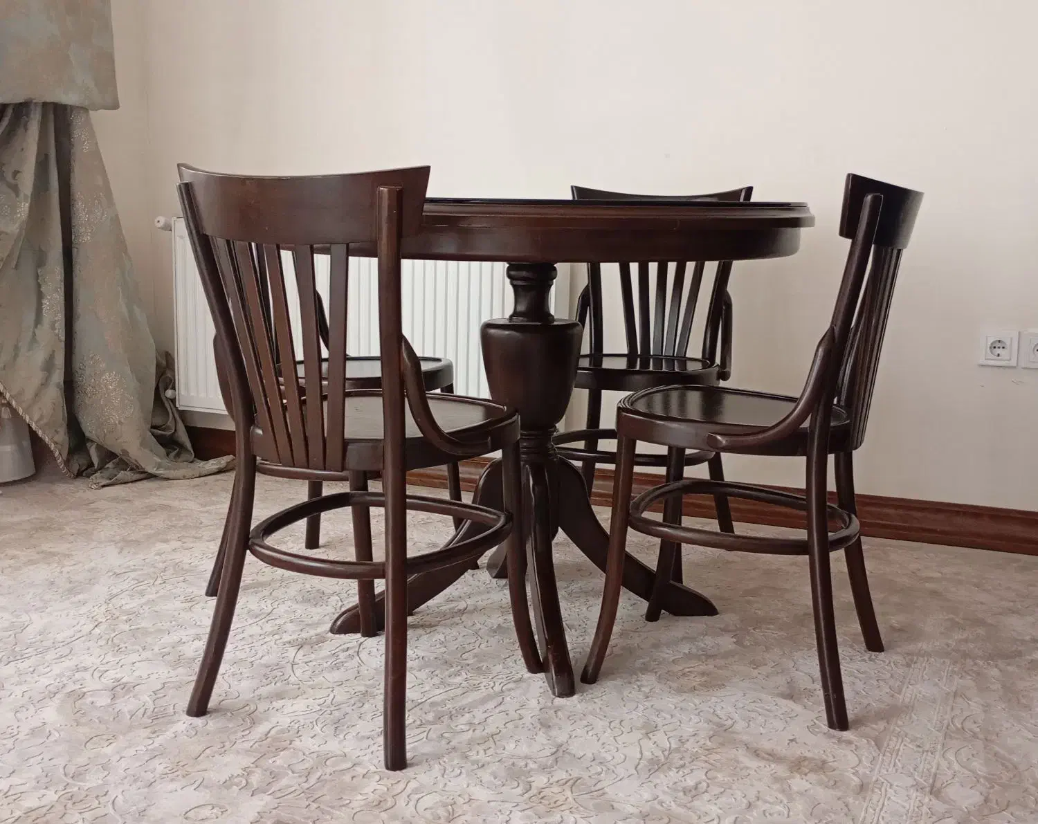 میز و صندلی غذا خوری چهار نفره|میز و صندلی غذاخوری|شهرکرد, |دیوار