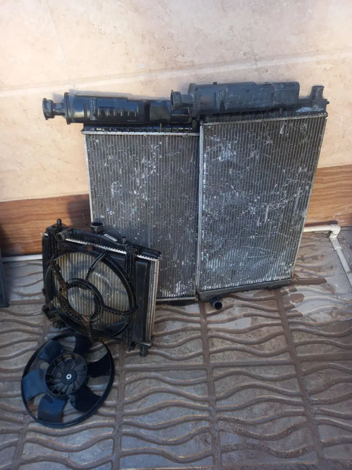 مقداری لوازم استوک خودرو با قیمت مناسب|قطعات یدکی و لوازم جانبی|کرمان, |دیوار