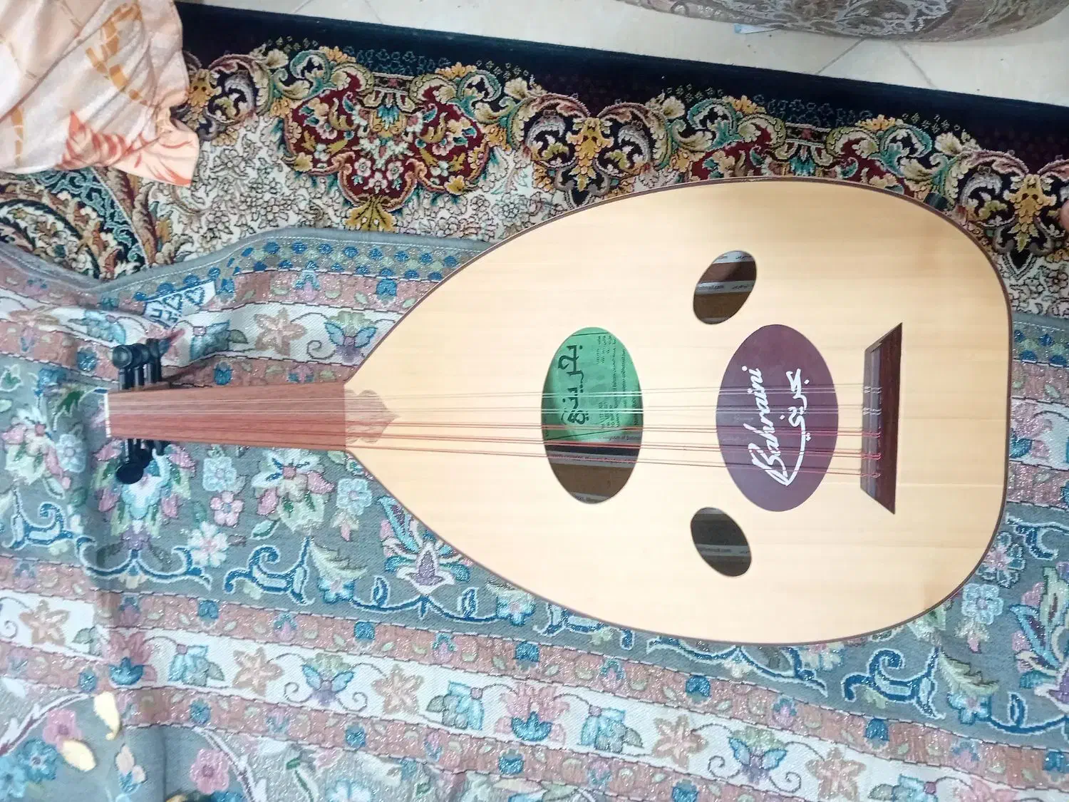 عود بحرینی|سازهای سنتی|قشم, |دیوار