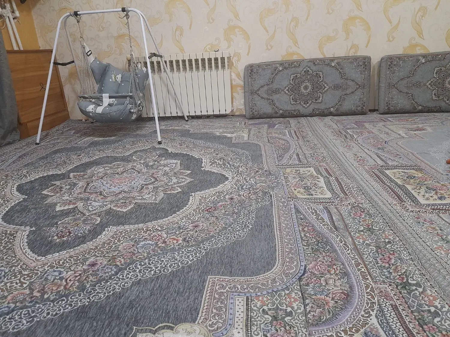 دو عدد رو فرشی نه متری|روفرشی|پرند, فاز ۵|دیوار