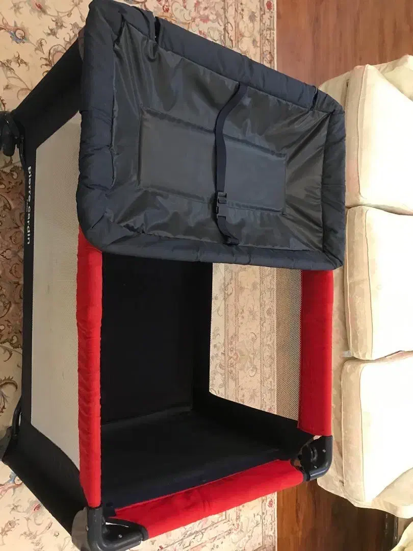 تخت و پارک برند پیرکاردین پاریس|تخت و صندلی بچه|تهران, پاسداران|دیوار