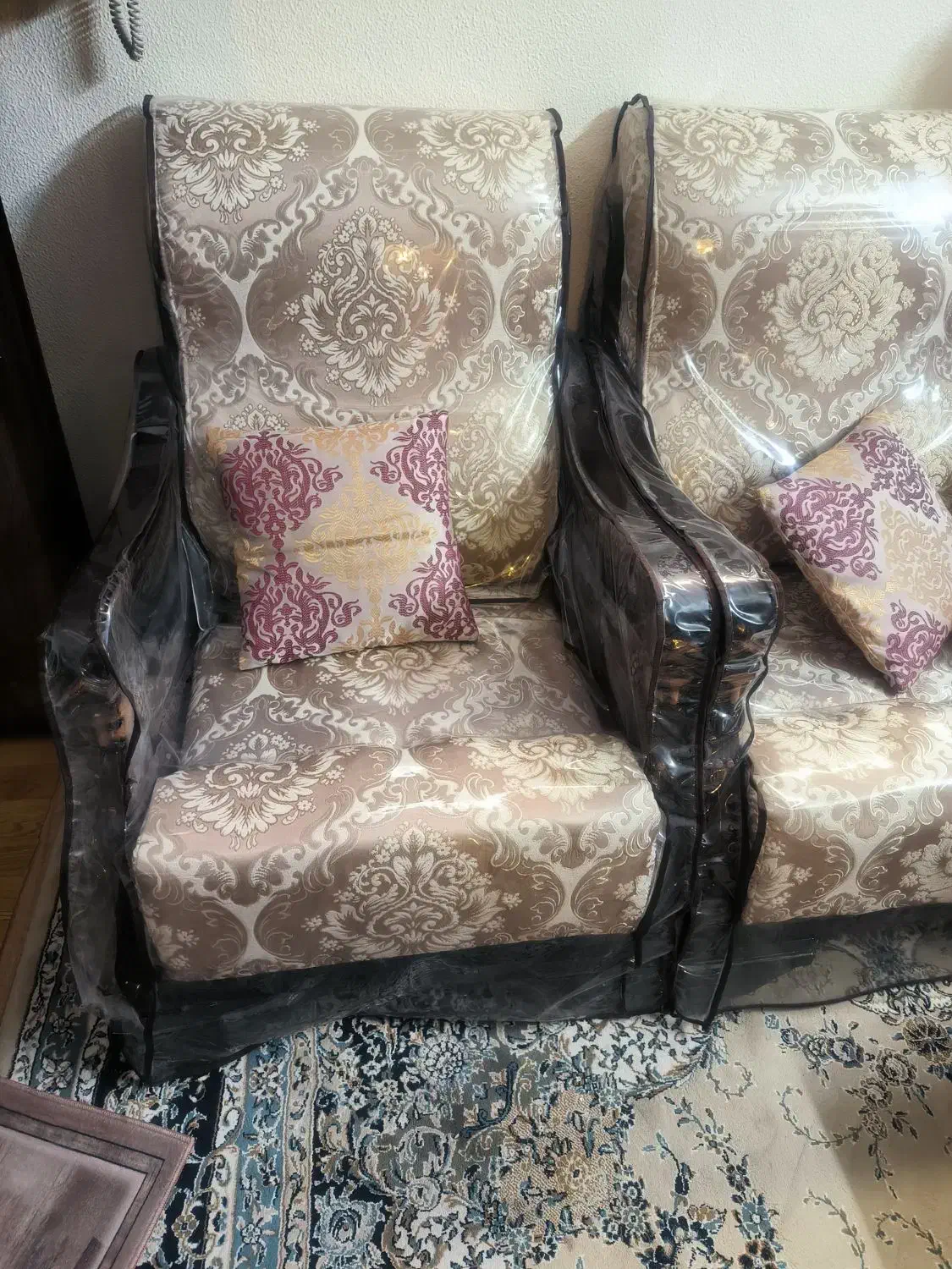 مبل ۸ نفر در حد نو|مبلمان خانگی و میز عسلی|شاهینشهر, خبرنگار|دیوار