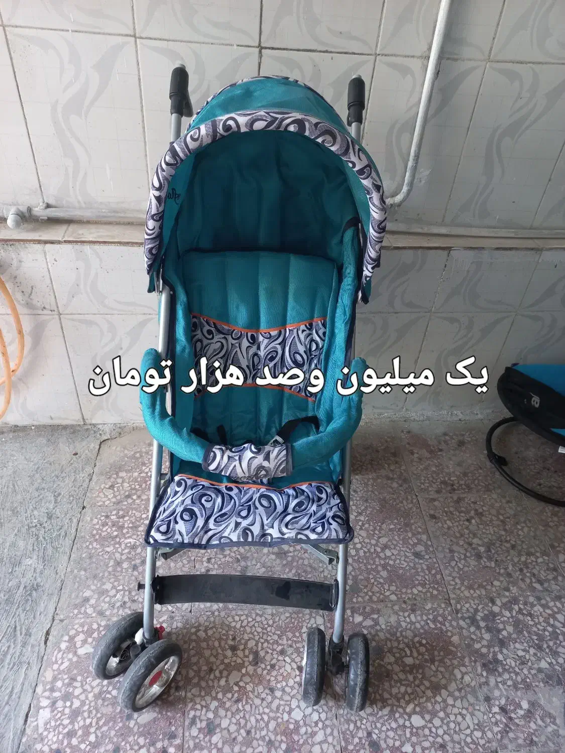 در حد نو خیلی کم استفاده شده|کالسکه و لوازم جانبی|قروه, |دیوار