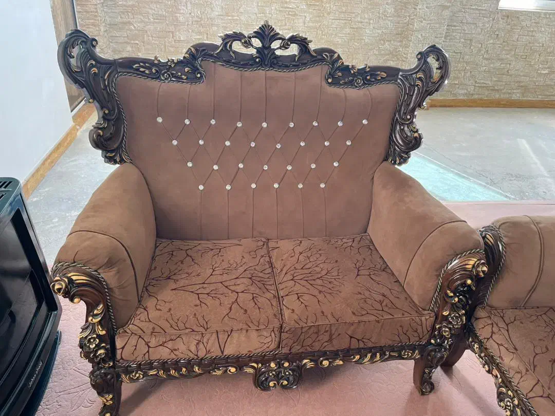 مبل سلطنتی هشت نفره در حد نو|مبلمان خانگی و میز عسلی|خشکبیجار, |دیوار