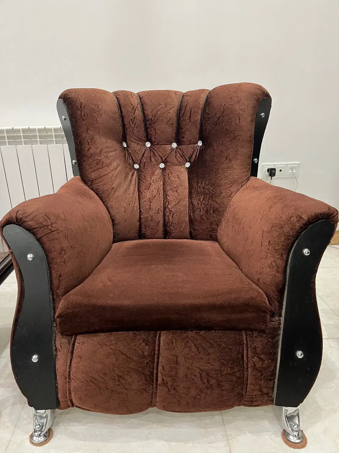 مبل راحتی بهمراه میز ناهار خوردی و میز تلویزیون|مبلمان خانگی و میز عسلی|کلاردشت, |دیوار