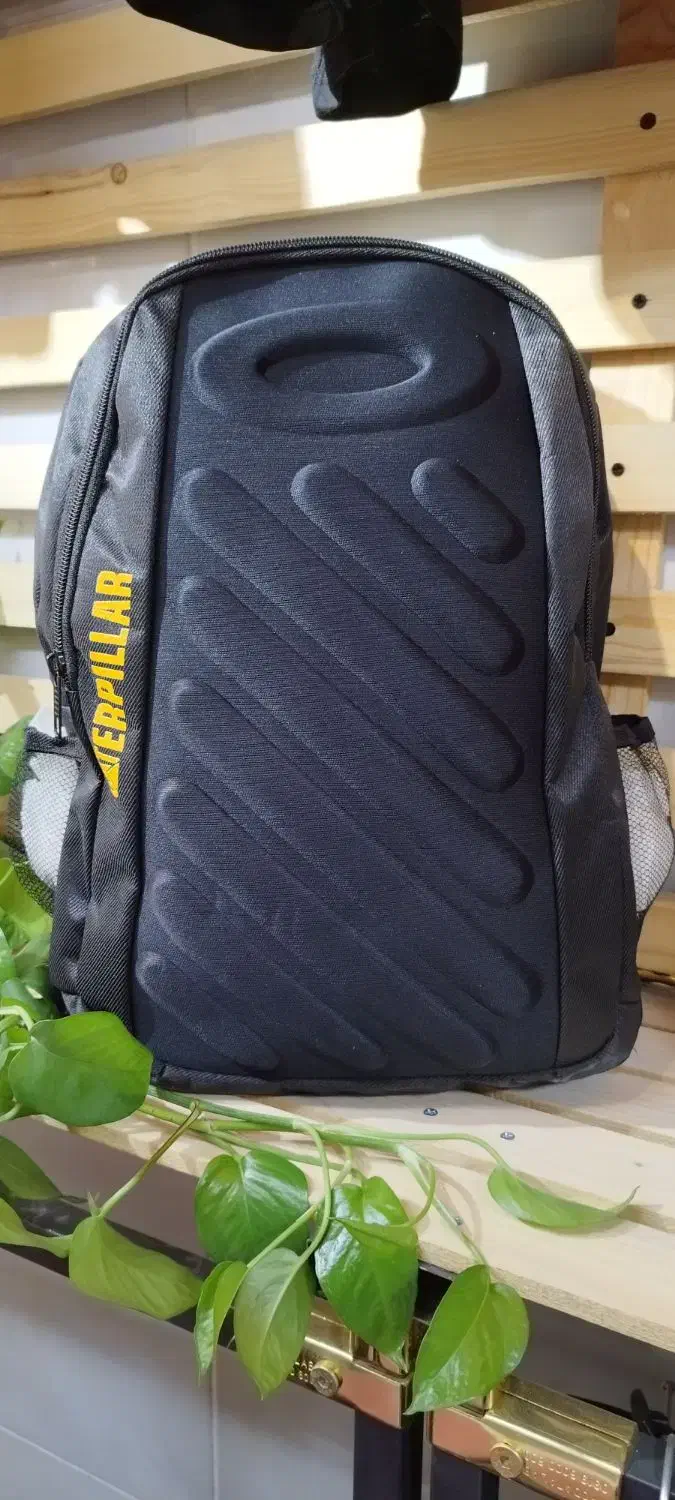 کوله پشتی بسیار زیبا|کیف، کفش، کمربند|پرند, فاز ۶|دیوار