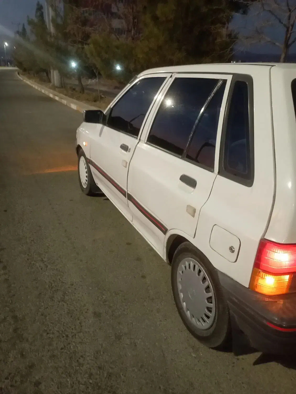 ماشین تمیز و سالم فروشی|خودرو سواری و وانت|ملک‌آباد, |دیوار