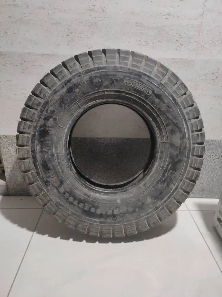 لاستیک لیفتراک|قطعات یدکی و لوازم جانبی|بندر کنگان, |دیوار