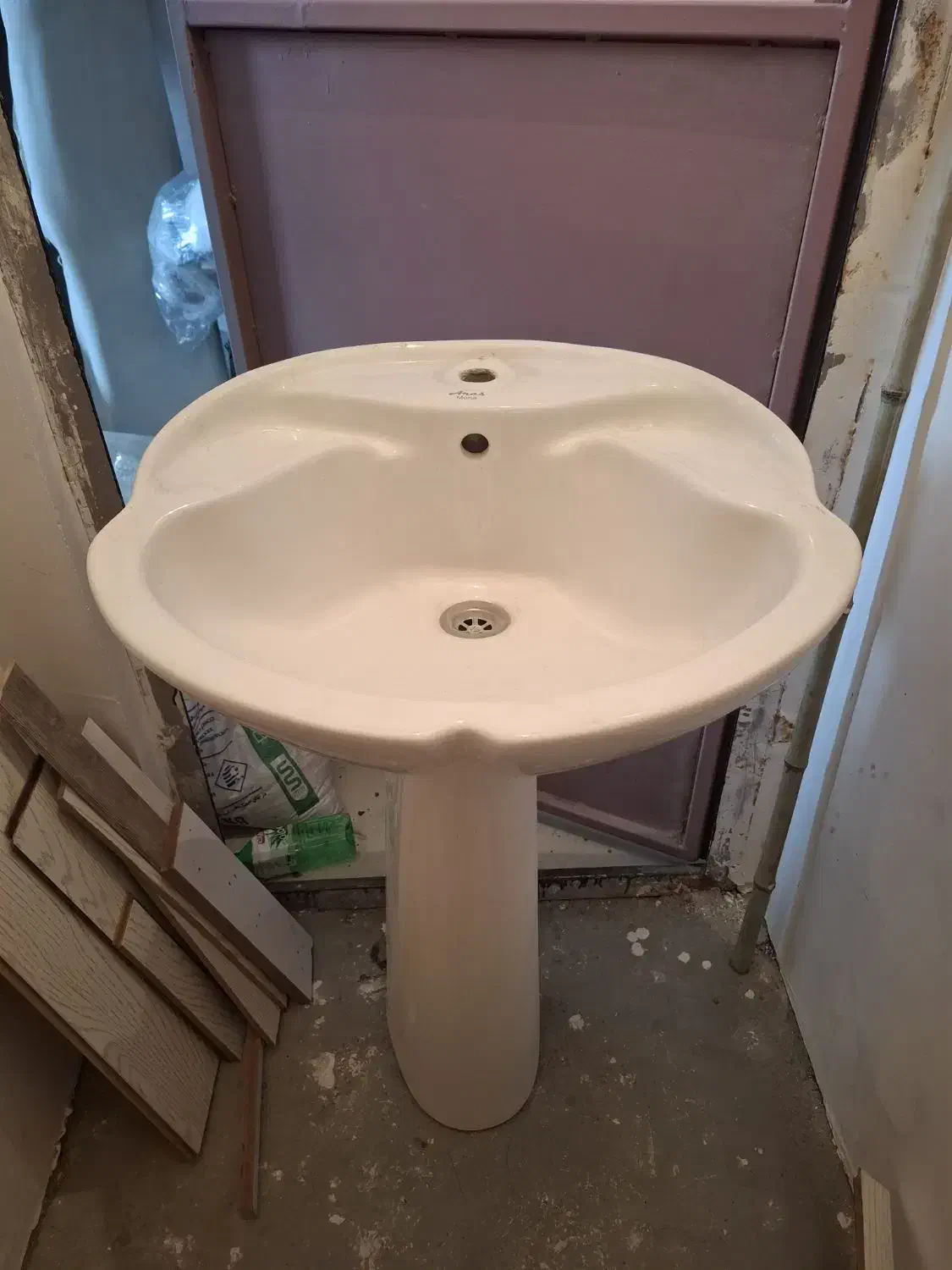 کاسه روشویی پایه دار|لوازم سرویس بهداشتی|سهند, |دیوار