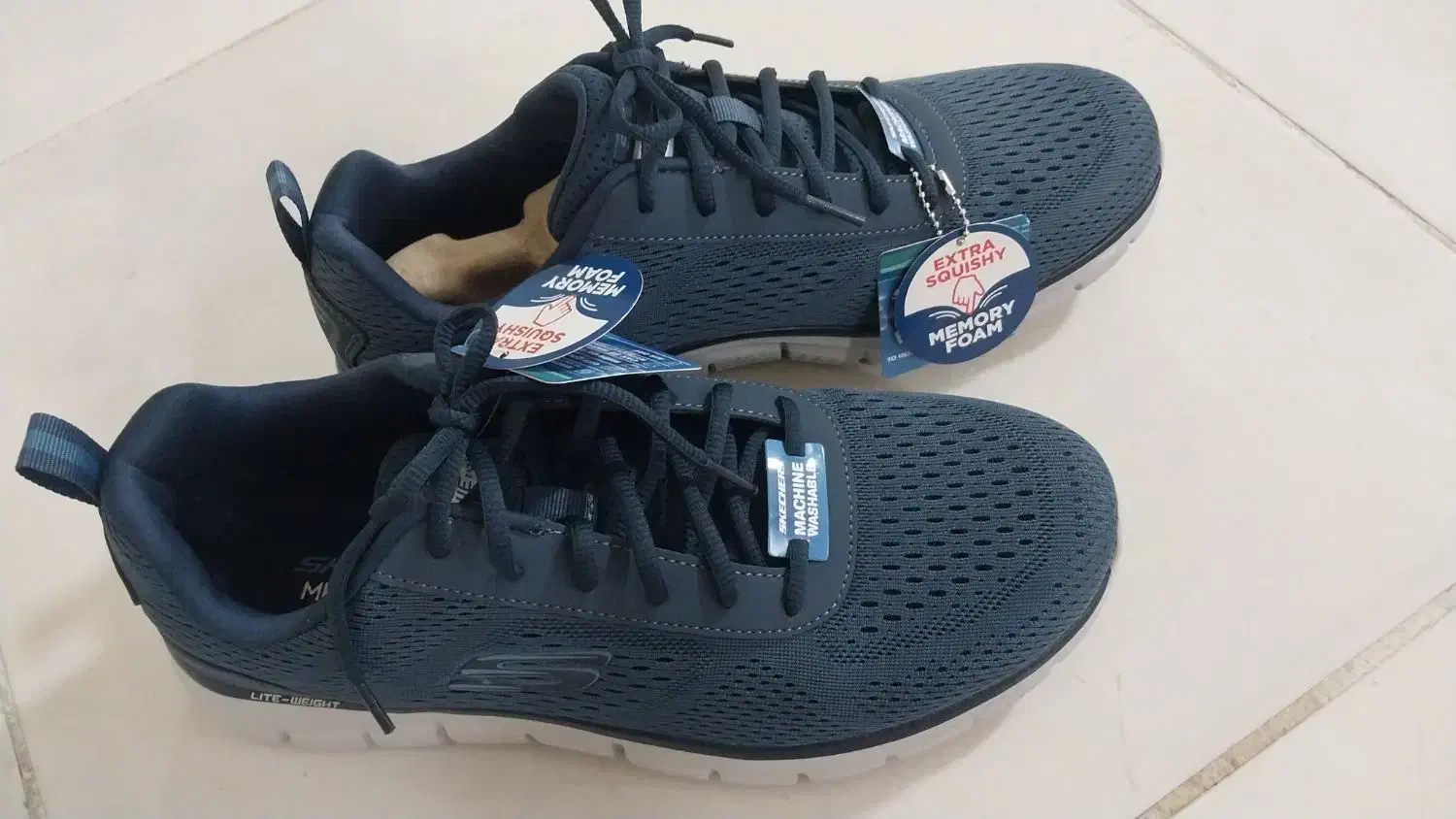 کفش اسکیچرز|کیف، کفش، کمربند|اهواز, فاز ۱ پادادشهر|دیوار